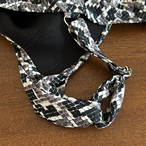 NWOT Coastal Blue 2X One Piece swimsuit - Picture 6 of 7